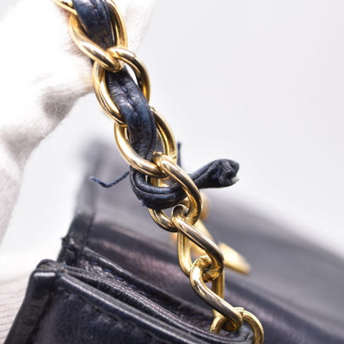 CHANEL Chanel 1990s here mark matelasse chain shoulder